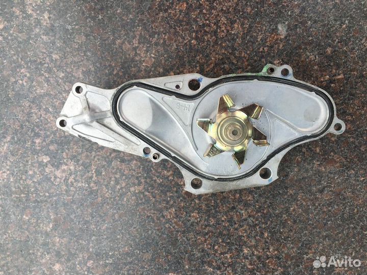 Водяной насос Помпа Honda Pilot