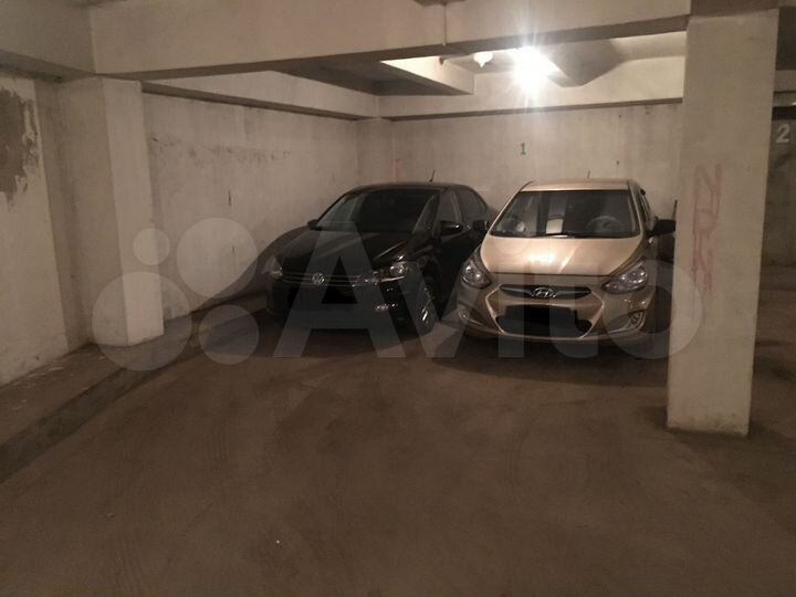 Машиноместо, 27 м²