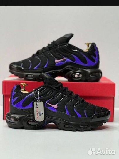 Кроссовки Nike air Max plus