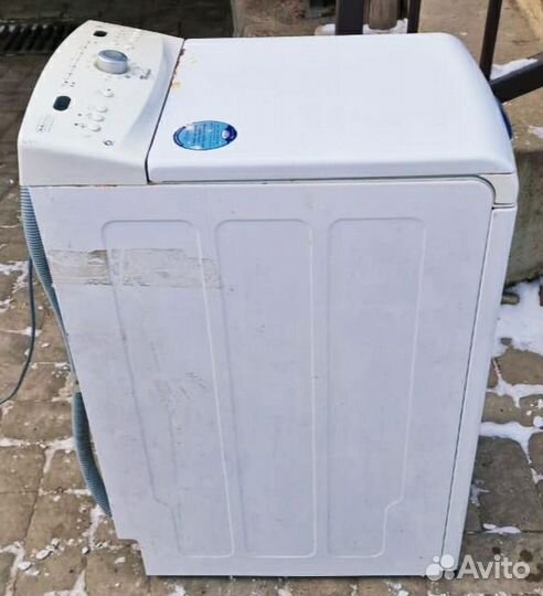 Стиральная машина с вертикальной загрузкой