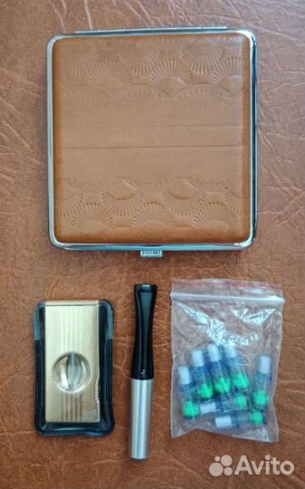 Портсигар кожаный, нож для сигар, мундштук+фильтры