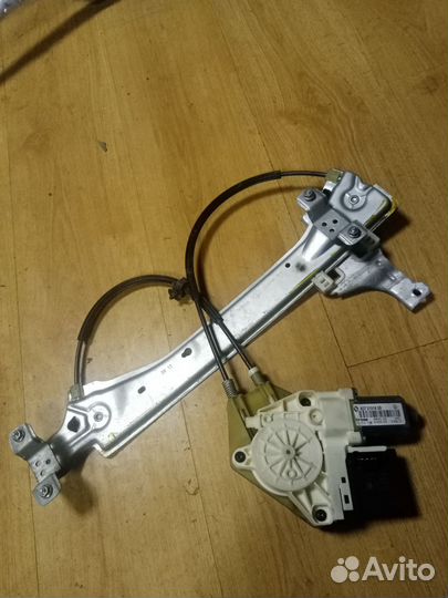 Электростеклоподъемник зад. левый Renault megane 3