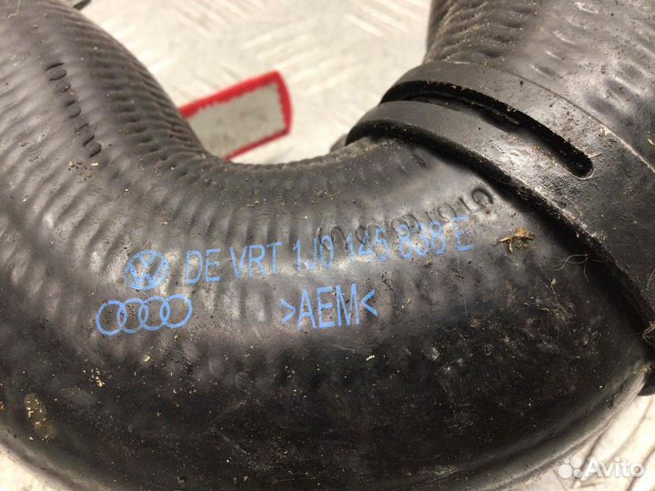 Патрубок интеркулера Volkswagen Golf 1j0145838e Atd