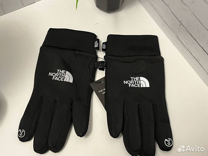 Перчатки the north face