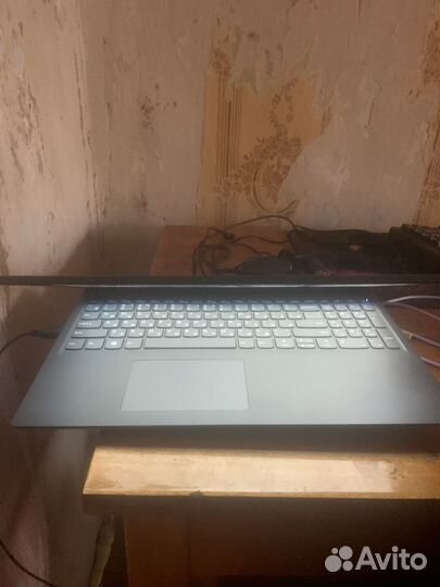Ноутбук lenovo