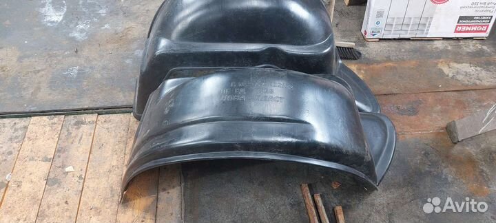 Подкрыльники передние газель некст