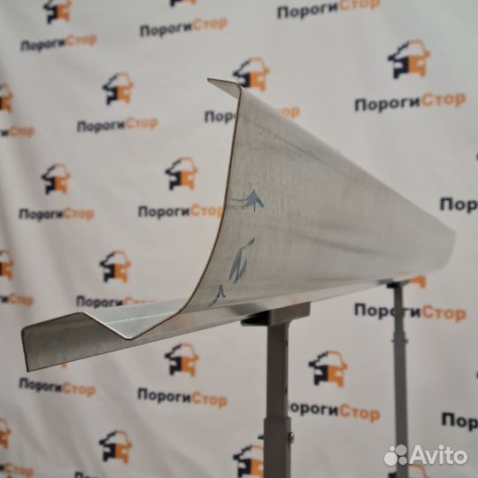 Ремонтные пороги VW Jetta 5 полупрофиль комплект