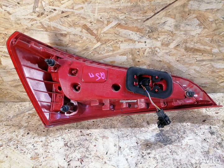 Фонарь правый Audi Q5 8R дефект