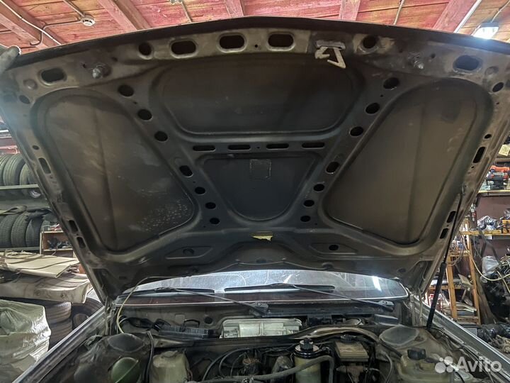 Капот audi 100 с3