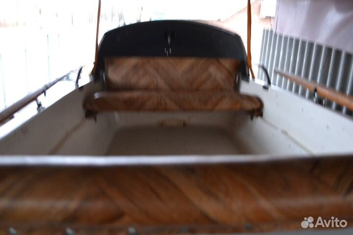 Лодка пластиковая 