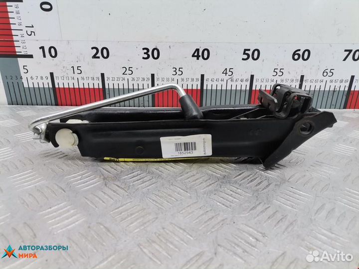 Домкрат seat Toledo 2 2000 1U0011031A