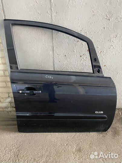 Дверь передняя правая Opel Zafira B