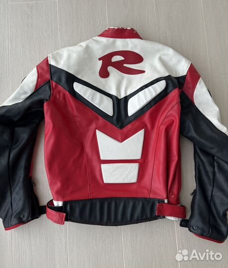 Продам мотокуртку yamaha