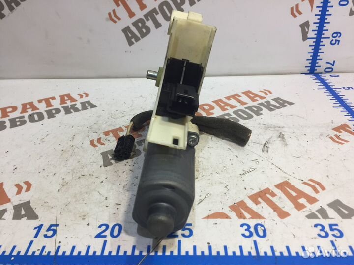 Рено Моторчик стеклоподъемника передний левый Лев