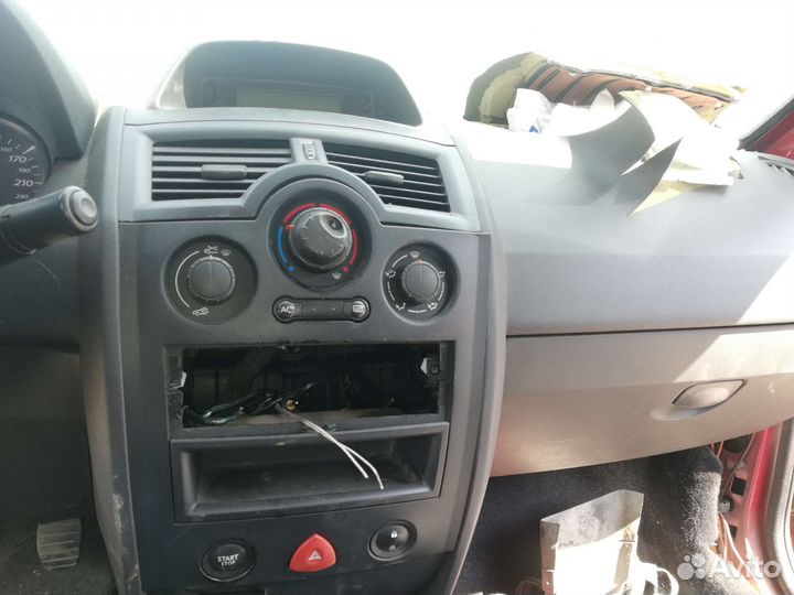 Торпедо Рено Меган 2