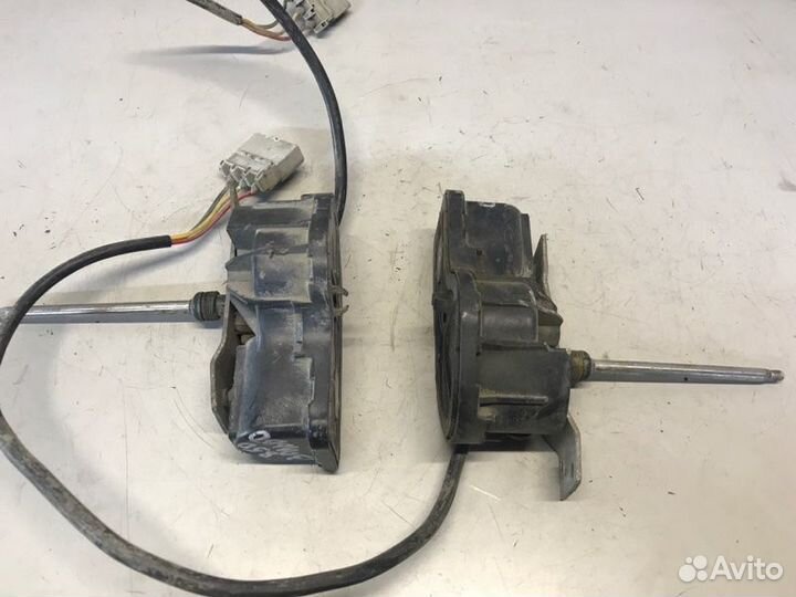 Моторчик омывателя фар Volvo 850