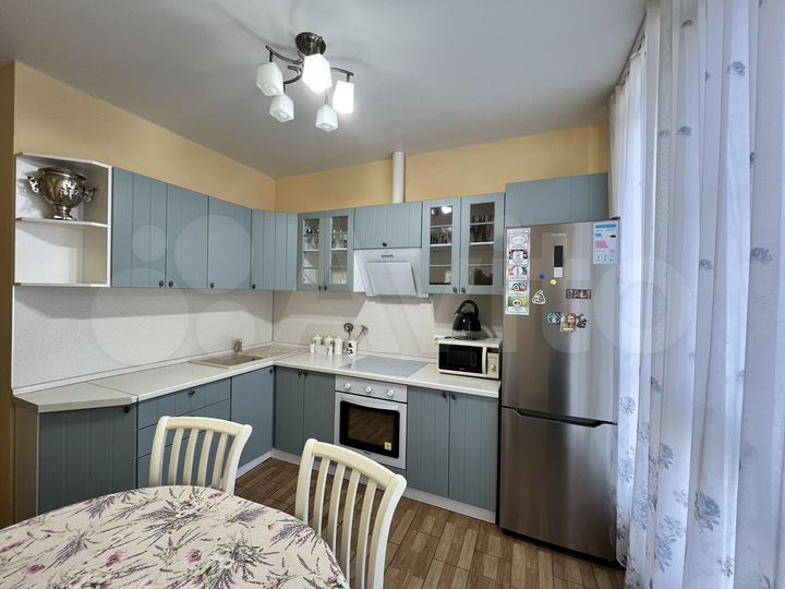 3-к. квартира, 75 м², 4/25 эт.