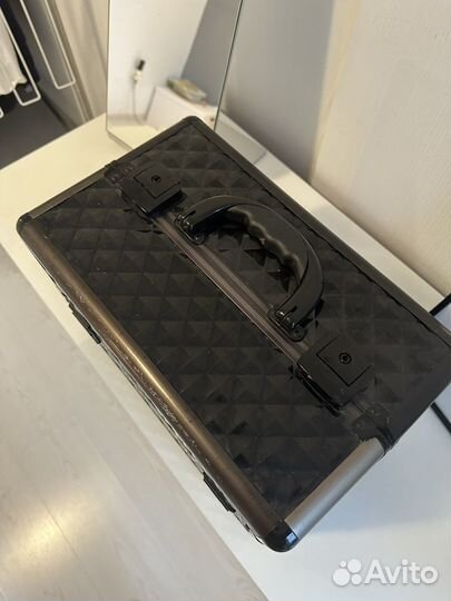 Кейс для косметики Inglot