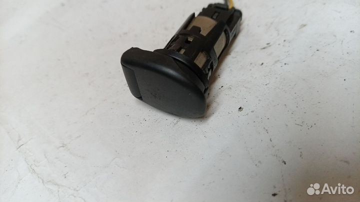 Гнездо прикуривателя LADA Largus