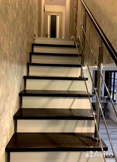 Лестничиный металлокаркас