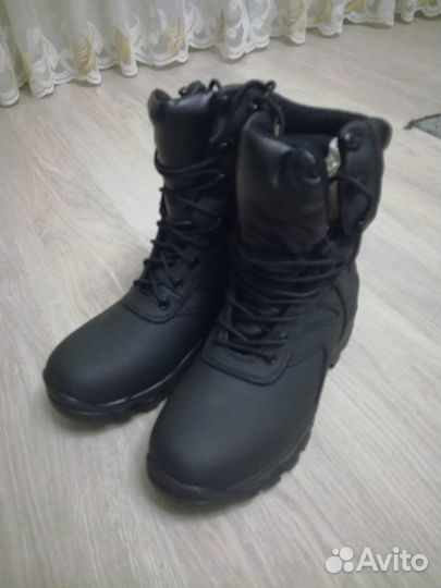 Продаю берцы новые