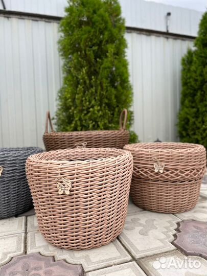 Корзина плетеная из ротанга