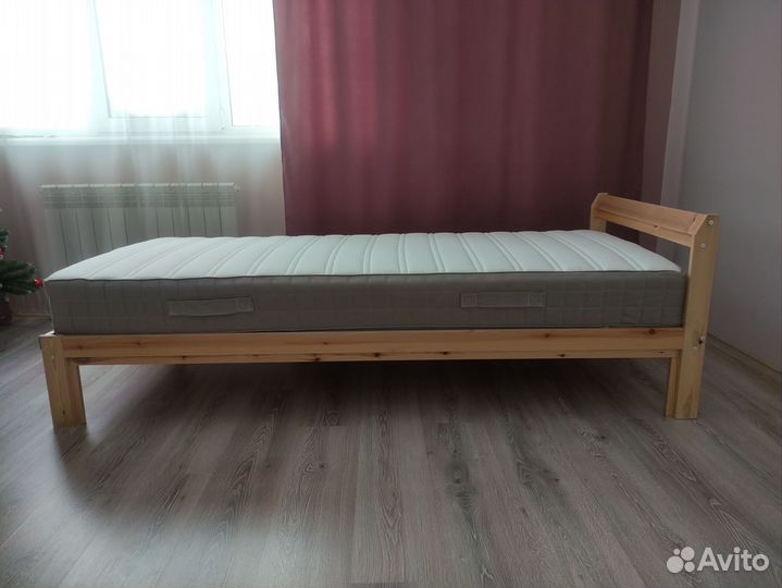Кровать 90х200 IKEA