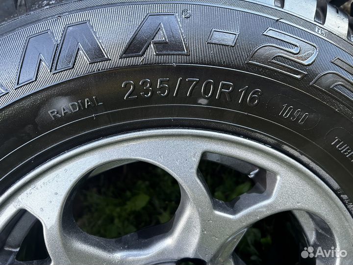 Шины диски и колеса на 16 УАЗ