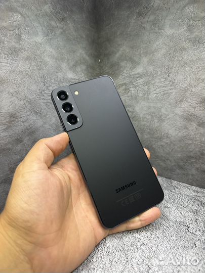 Samsung Galaxy S22+, 8/256 ГБ