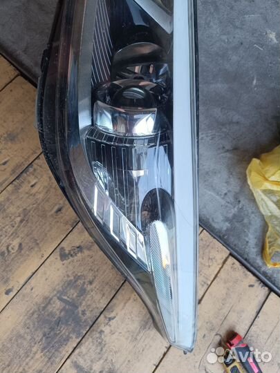 Передняя левая фара Кia ceed