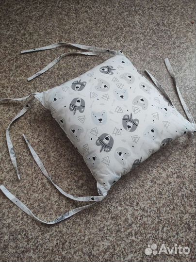 Бортики в детскую кроватку