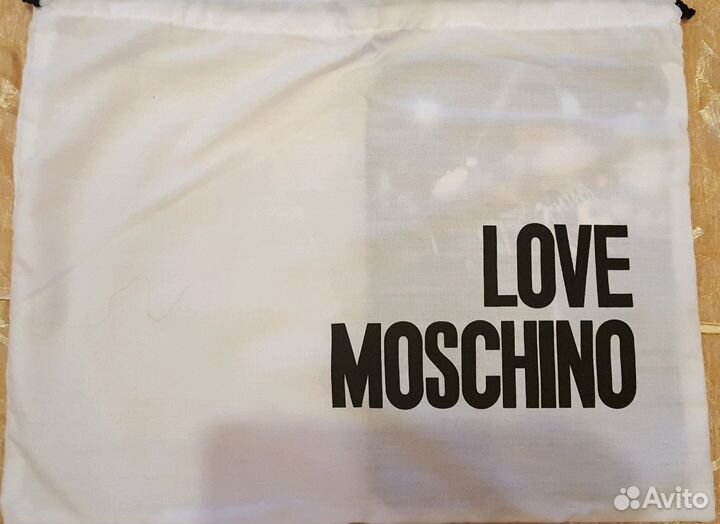 Чехол для iPad Love Moschino новый