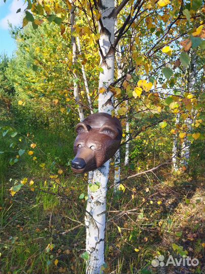 Голова медведя из дерева