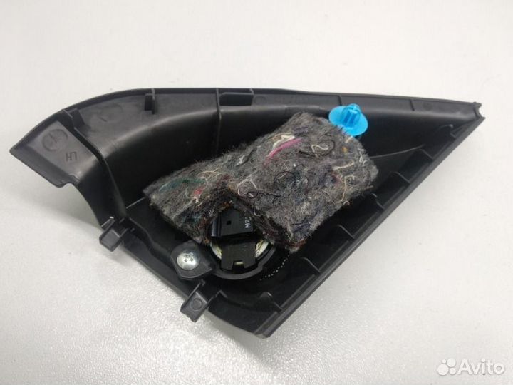 Накладка зеркало передняя левая Mitsubishi