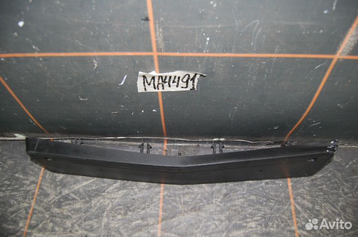 Площадка номерного знака - Mercedes-Benz