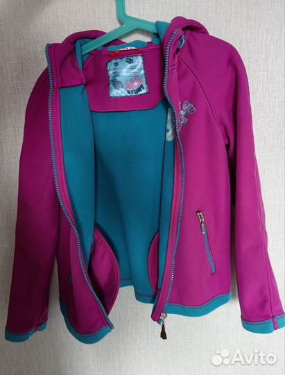 Куртка-ветровка на девочку Pelican на 8-9 лет