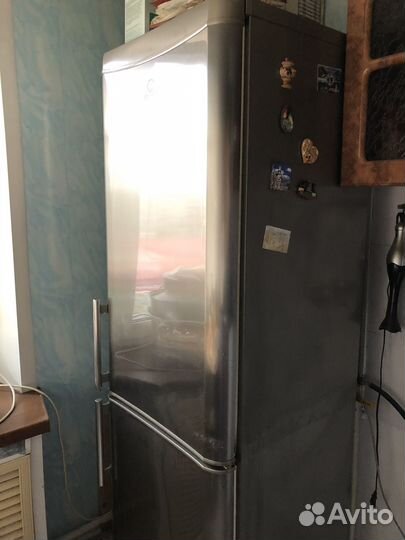 Холодильник бу indesit