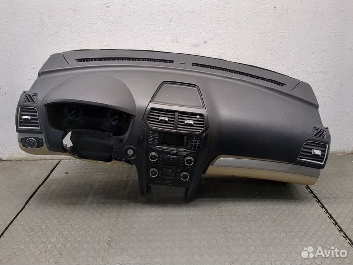 Панель передняя салона Ford Explorer, 2016