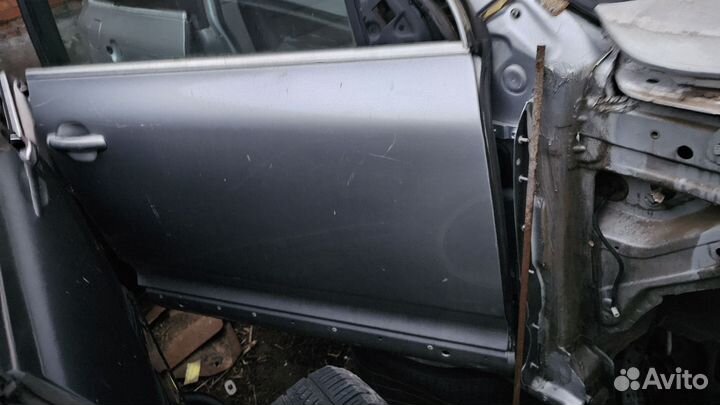 Дверь передняя правая Volkswagen Touareg 1 2005