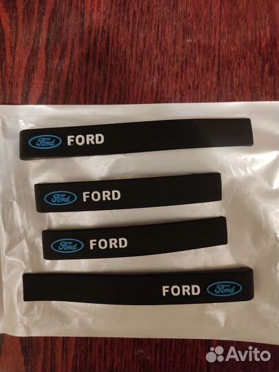 Чехол и накладки Ford