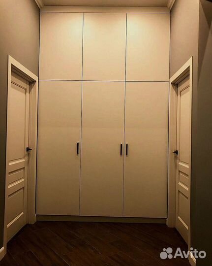 Шкаф распашной на заказ