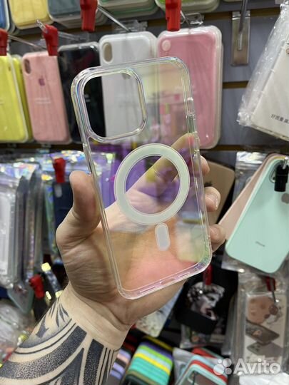 Перламутровые чехлы для iPhone с MagSafe