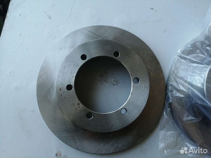 Диск тормозной задний nissan Cabstar 06-09 DP107