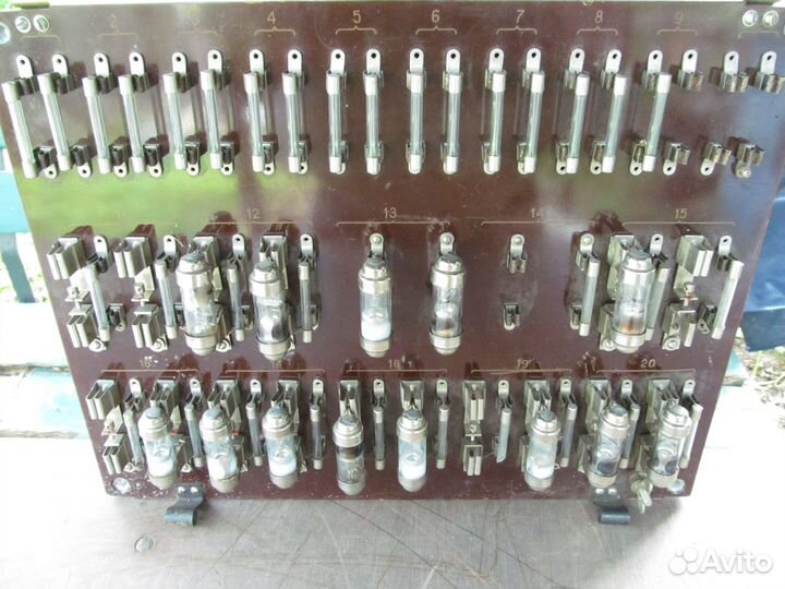 Щит предохранителей из кунга радиостанции