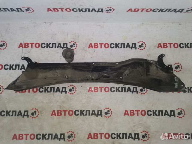 Решетка стеклооч. (планка под лобовое стекло) Б/у