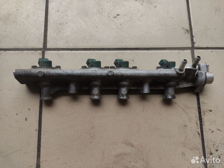 Форсунка топливная Renault Laguna I 1.8 F3PB674