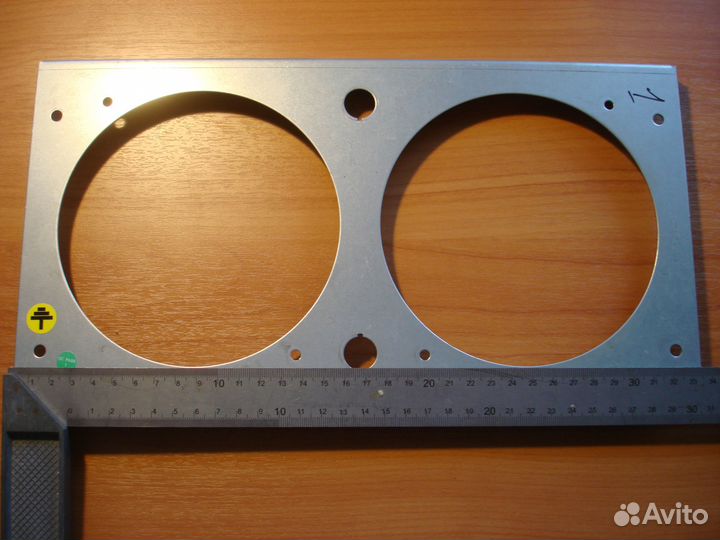 Крепления для двух, трех вентиляторов