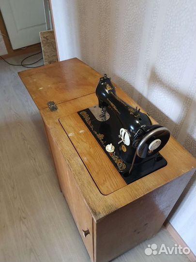 Швейная машина Подольск ножная пмз-2М