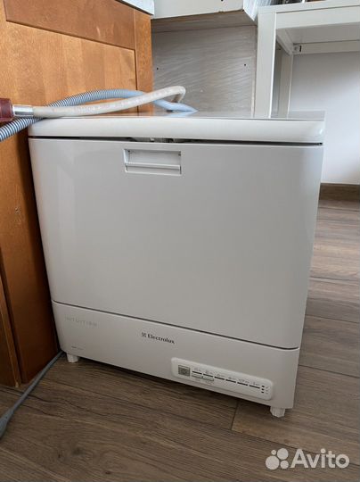 Посудомоечная машина Electrolux 45