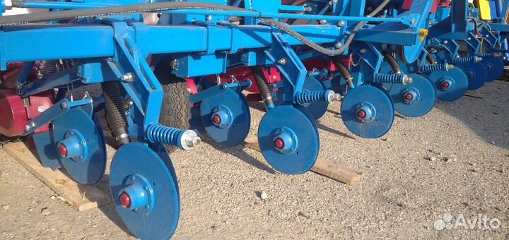 Сеялка Посевная компания СПЧ-8ДФД, 2022